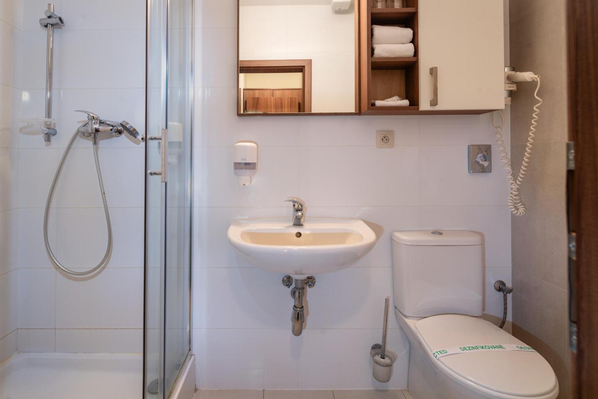 Horsky Hotel Remata Raztocno Extérieur photo