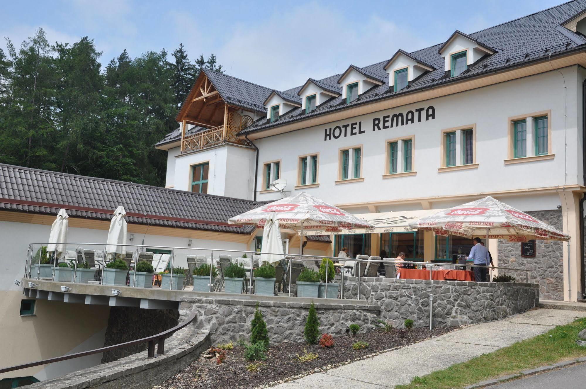 Horsky Hotel Remata Raztocno Extérieur photo